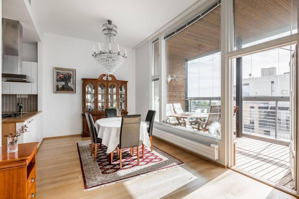 Spacious Home With Four Terrace, Sauna, Sea View Helsinki Bagian luar foto