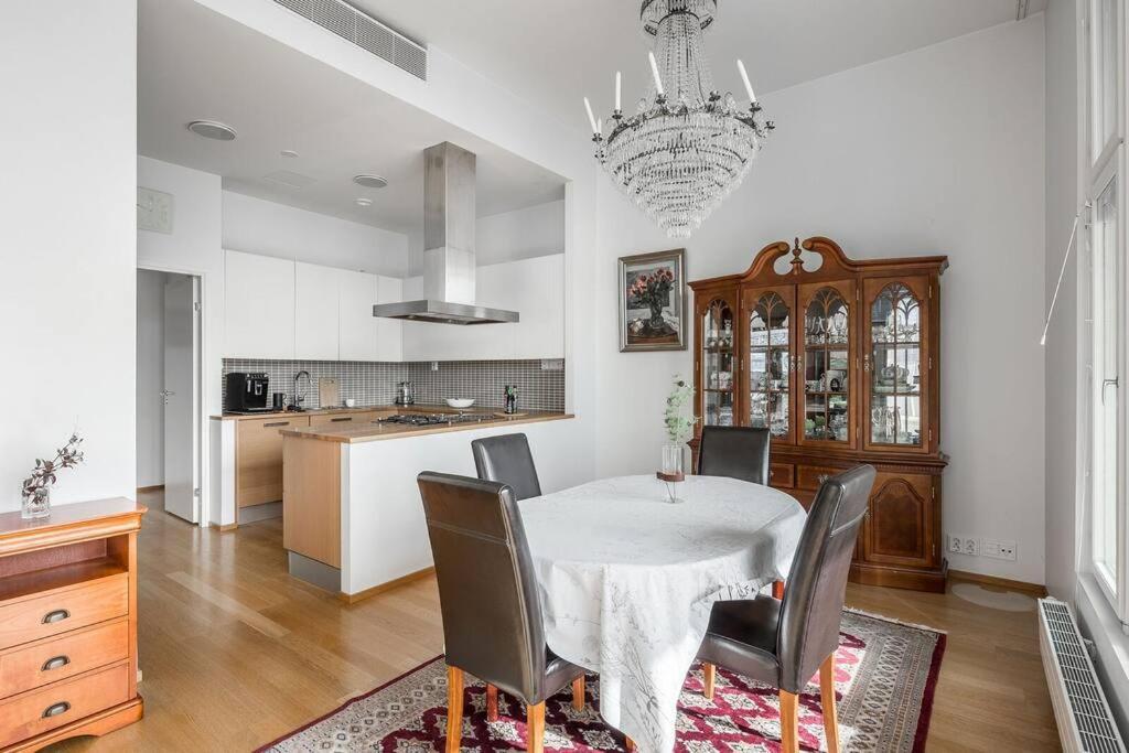 Spacious Home With Four Terrace, Sauna, Sea View Helsinki Bagian luar foto