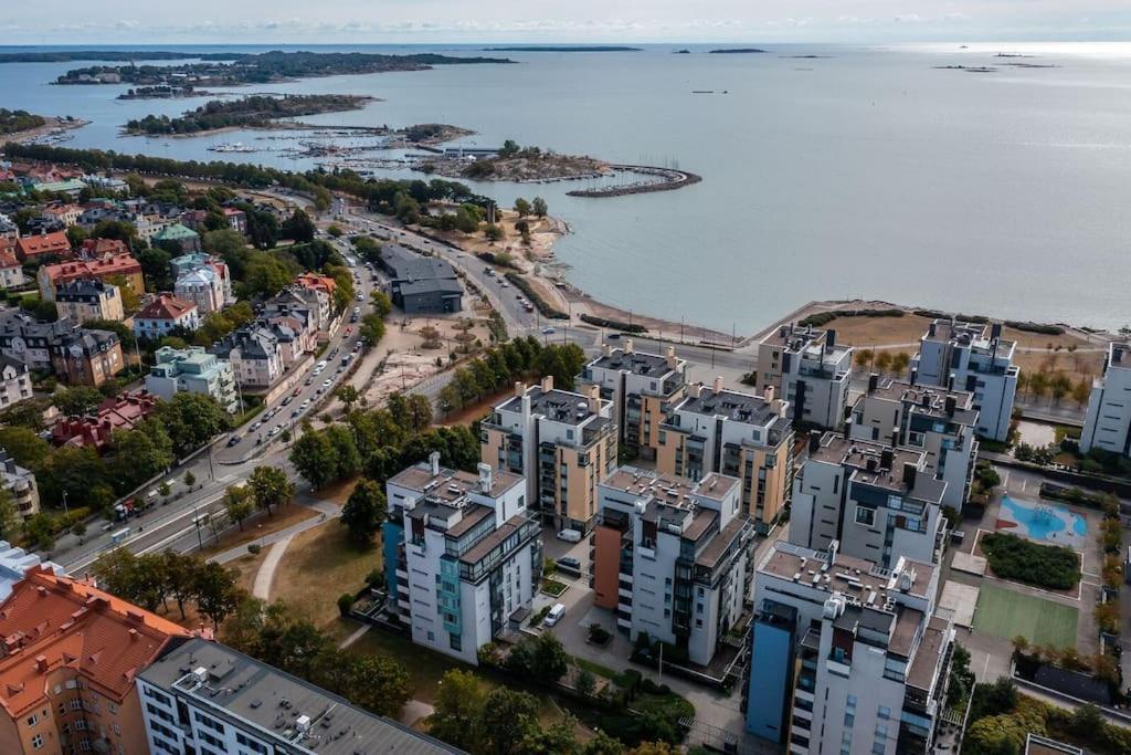 Spacious Home With Four Terrace, Sauna, Sea View Helsinki Bagian luar foto