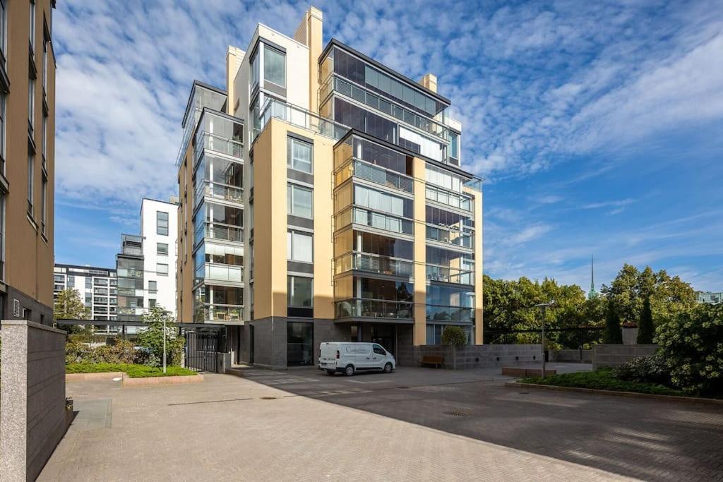Spacious Home With Four Terrace, Sauna, Sea View Helsinki Bagian luar foto